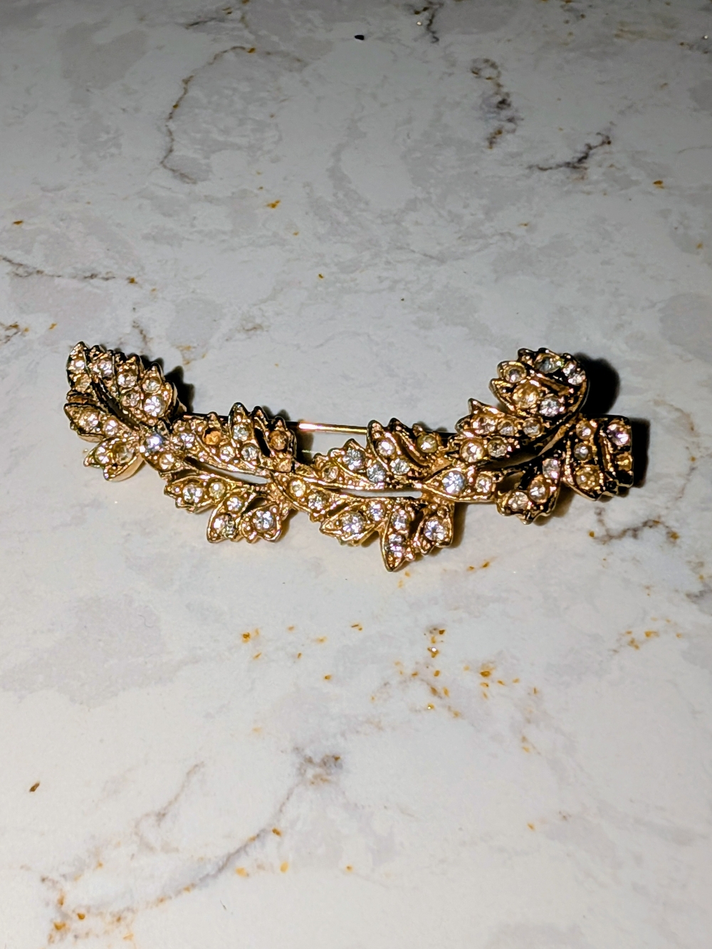 Vintage Gold Tone Clear Rhinestone Floral Leaf Spray Brooch Pin 2.25”